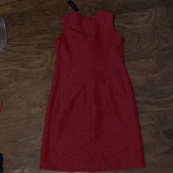Never been worn. Size 2P - Picture 4 of 5